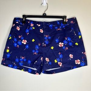 Khakis by Gap Women's Shorts Size 10 Floral Navy Blue City Short Cotton